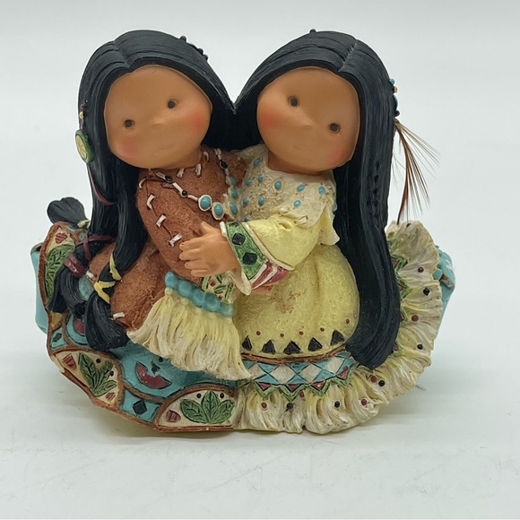 Friends of the Feather Girls Hugging Figurine - Picture 2 of 7